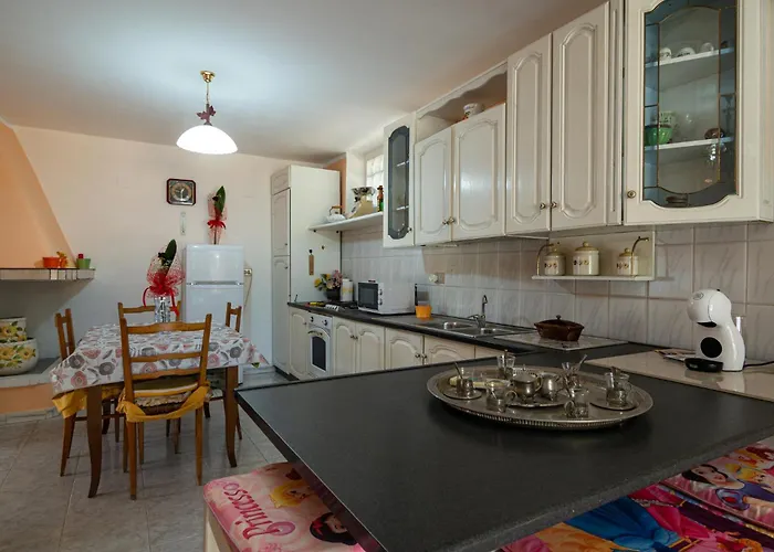 Casa Teresa Nyaraló Iglesias